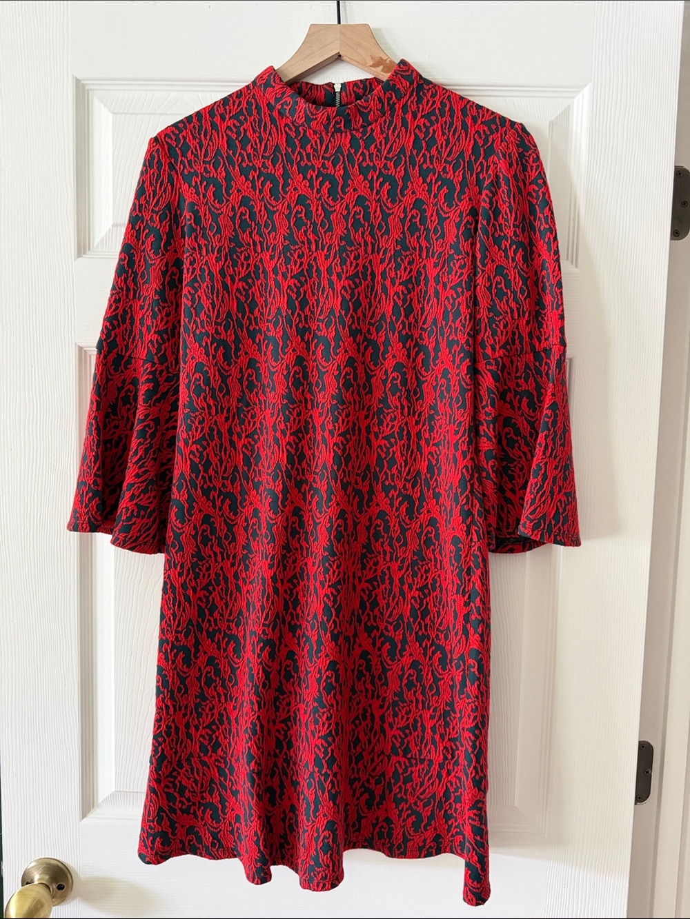 Tyler Boe Red Black Jacquard Knit Mock Neck Bell Sleeve Tunic Shift Dress